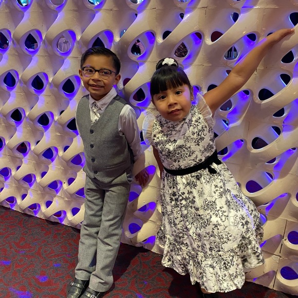 Meet your Posher, Myra - Picture 2 of 4